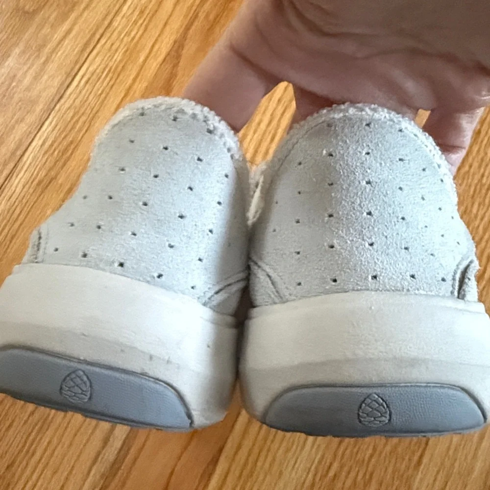 STIO COLTER SUMMER LOW SNEAKER. SIZE 7